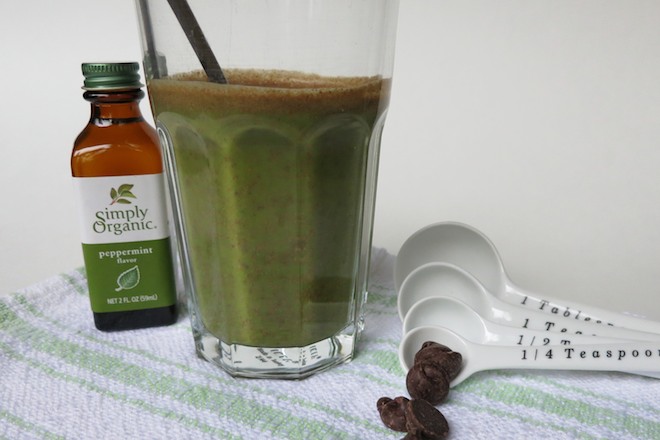 Dairy-free Shamrock Shake | RachaelRoehmholdt.com