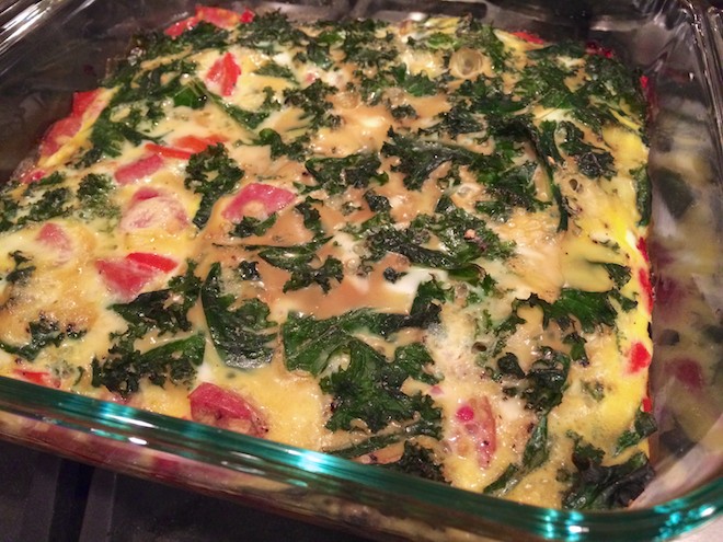 Sausage Kale & Roasted Red Pepper Frittata | RachaelRoehmholdt.com