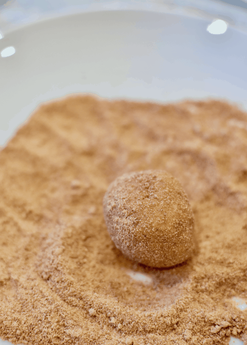 Gluten-free Peanut Butter Cookies: roll the dough into balls